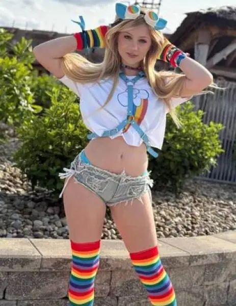 SARIYER Escort BERRAK - Gerçek Fotoğraflı Doğrulanmış Profil SARIYER VIP Escort BERRAK - Doğrulanmış Model